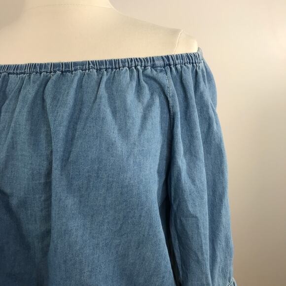 Cupcakes and Cashmere • Bishop Chambray Off The Shoulder Top - Picture 2 of 6